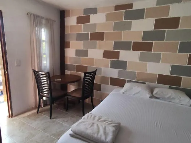 Lobo Bed and breakfast 2*