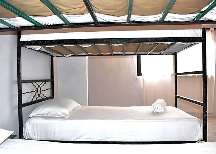 Bed and breakfast Lobo 2*